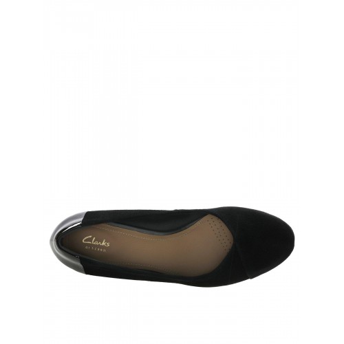 Chorus carol deals clarks